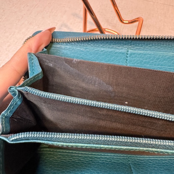 Gucci Teal Leather Zip Around Long Wallet Bamboo Tassel Detail - Picture 11 of 13